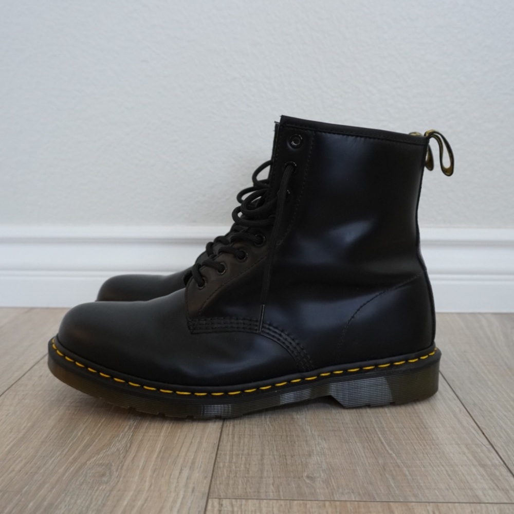 1460 Smooth Leather Lace Up Boots